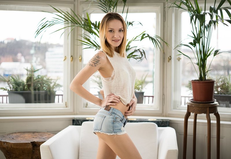 Ева, 34
